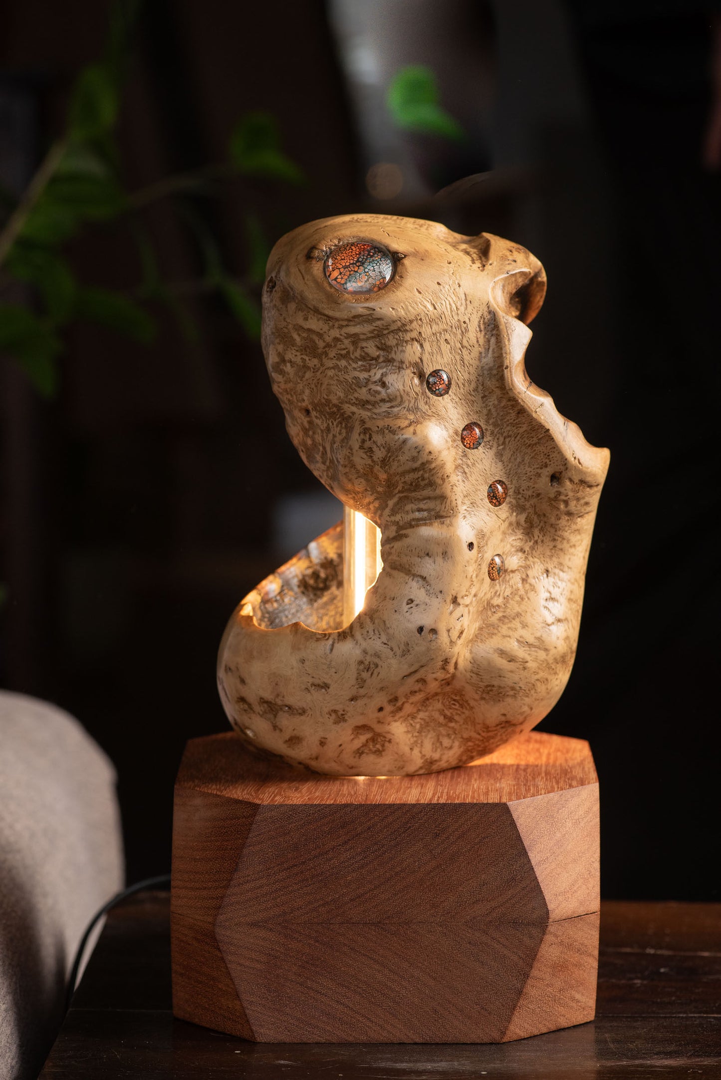 Thesaurus Lamp