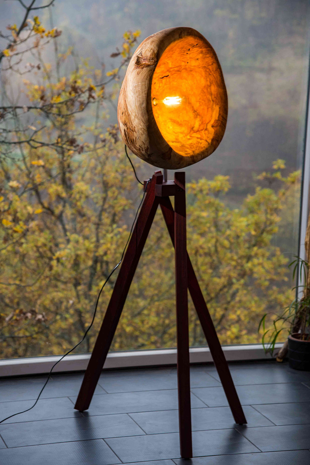 SPOTLIGHT LAMP